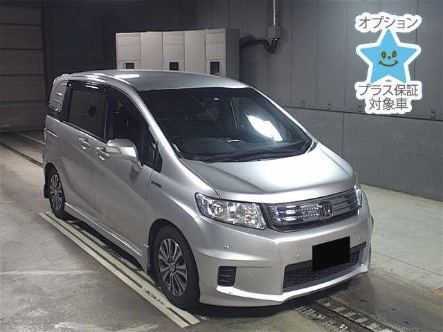 5836 Honda Freed spike GP3 2013 г. (JU Gifu)